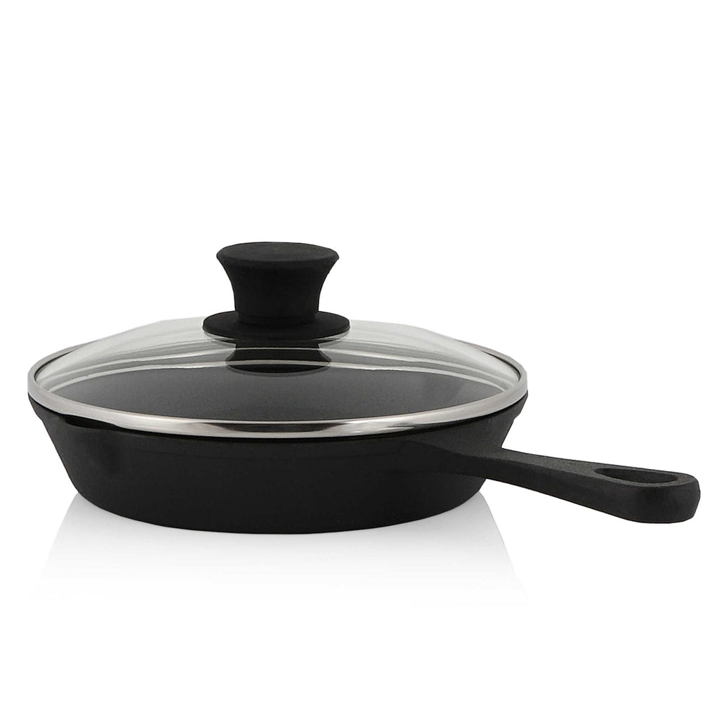 Cast iron pan, cast iron, pre-seasoned, two spouts, including glass lid