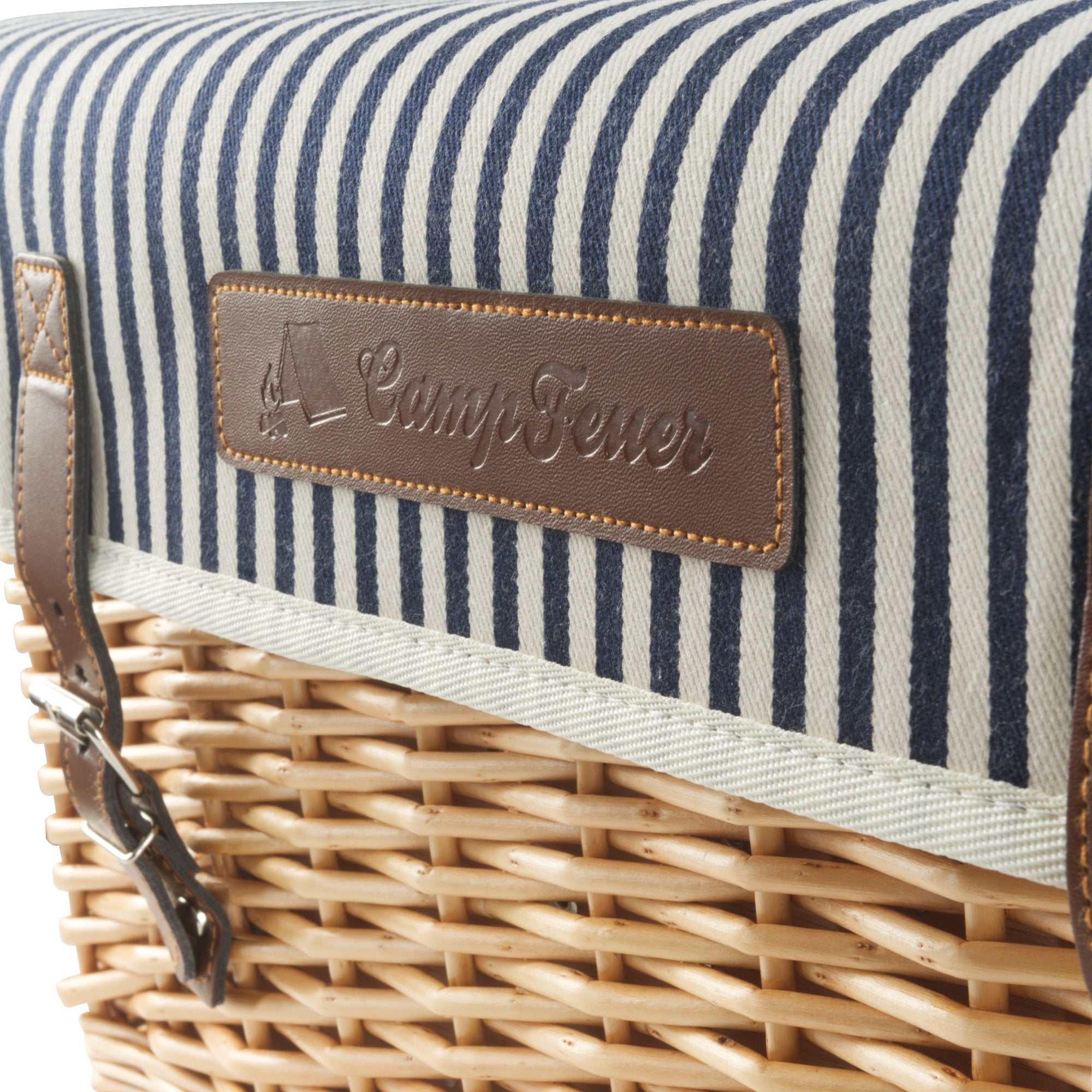 Picnic basket, including serving table and 25-piece dinnerware set, for 4 people