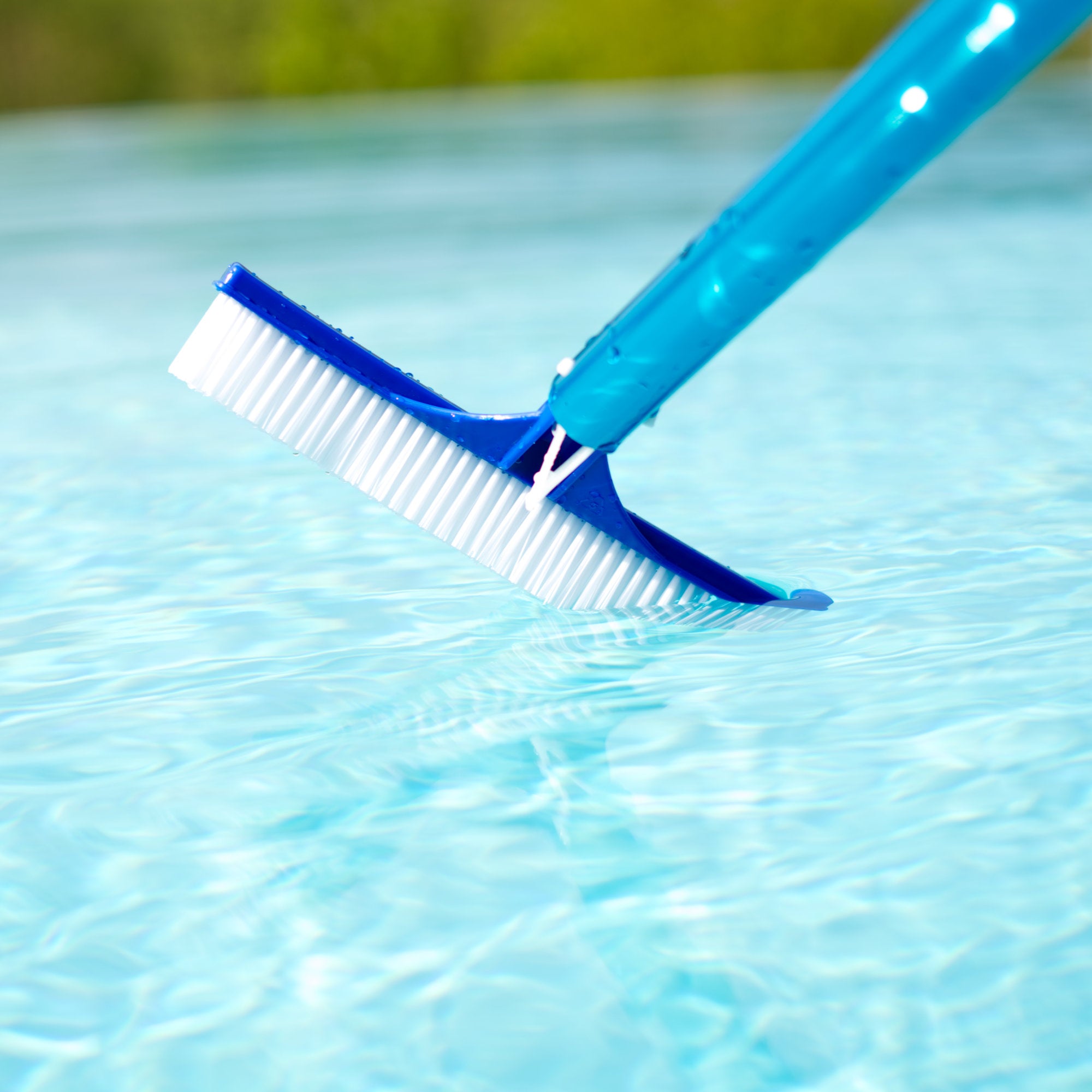 Kit de nettoyage de piscine 7 pièces, comprenant brosses, thermomètre et épuisette