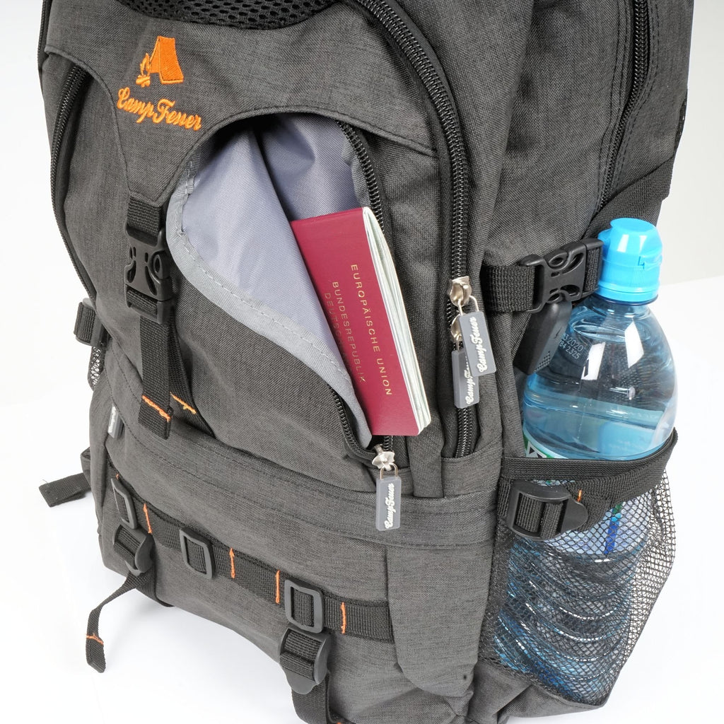 CampFeuer Laptop Rucksack 17 Zoll | Schwarz | Business Notebook Backpack mit USB