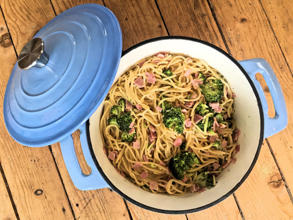 Cocotte, cast iron, enamelled, 4 liters, Ø 24 cm, incl. lid