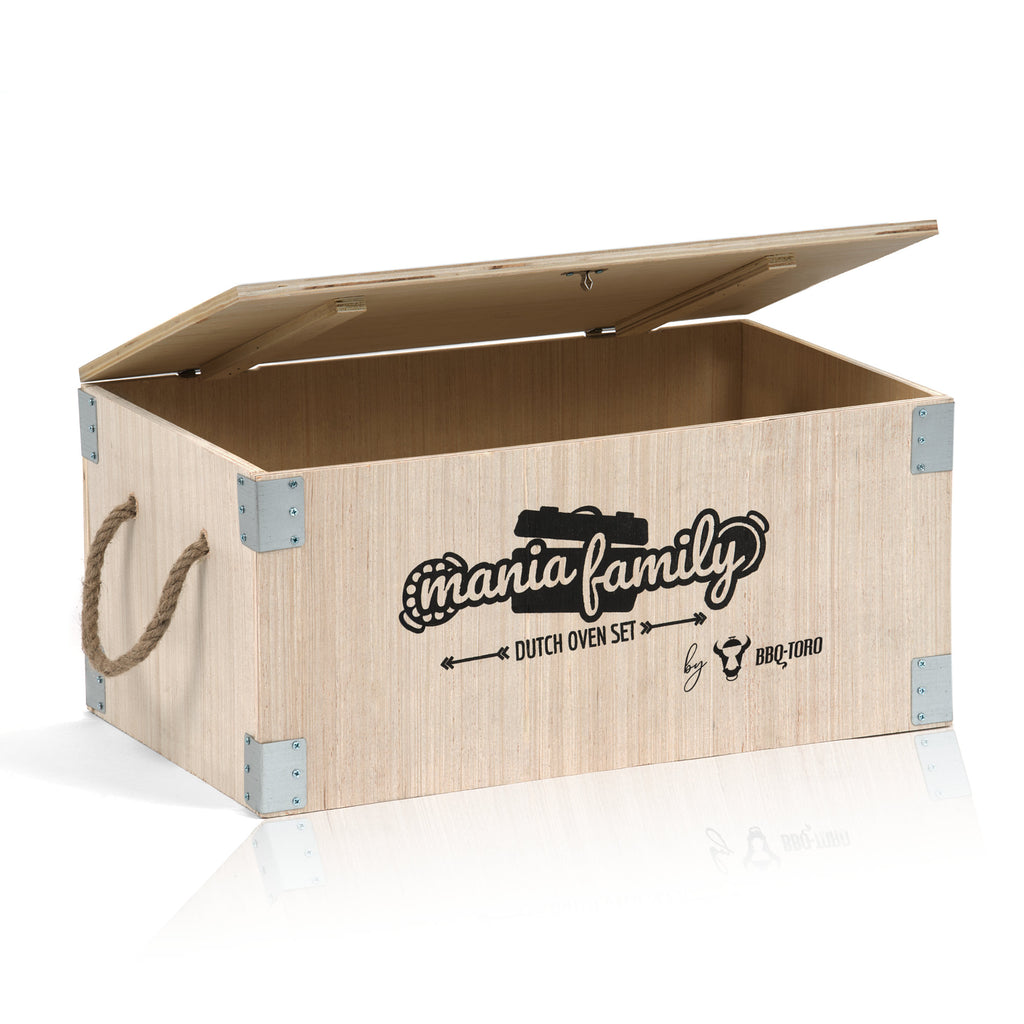 Dutch Oven Set, 19-piece, including wooden box