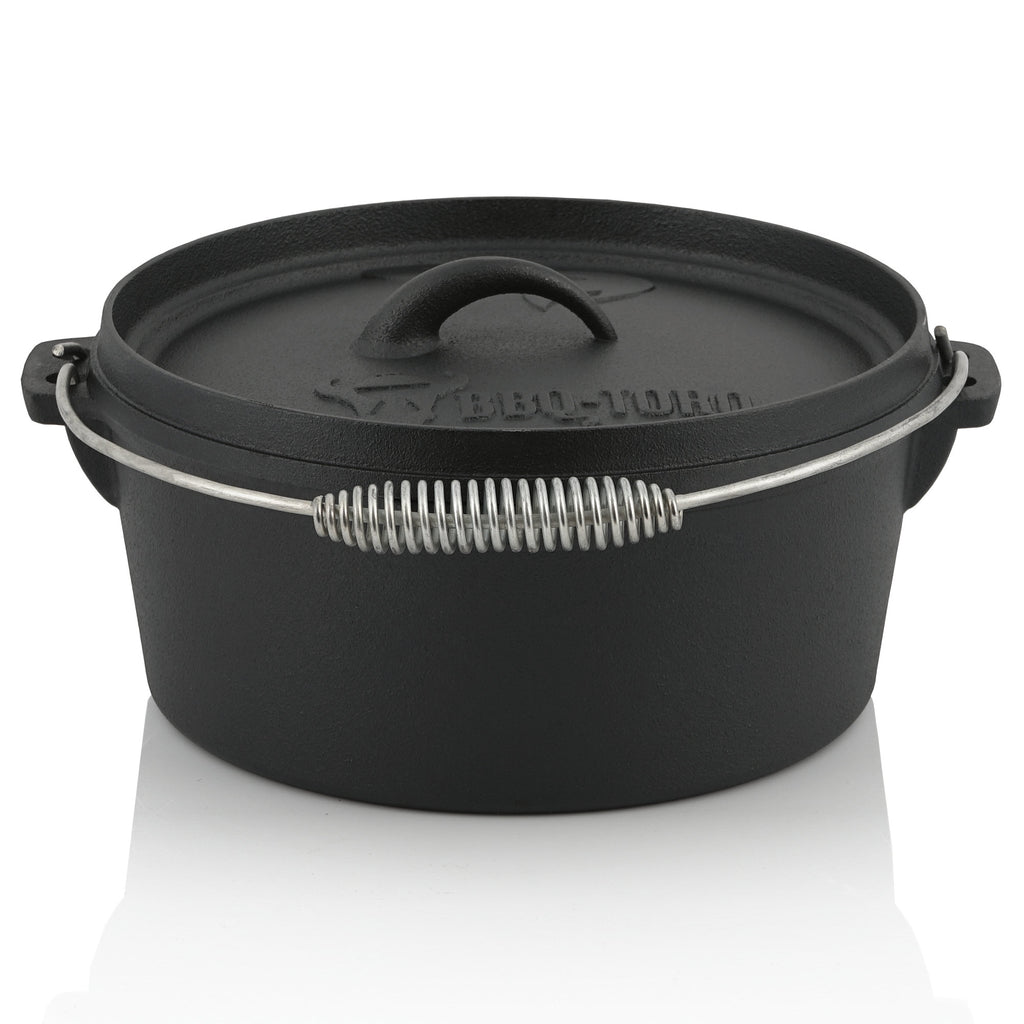 Dutch Oven, 10-piece set, cast iron, including wooden box