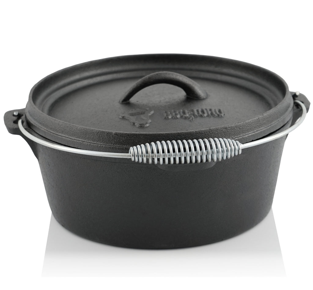 Dutch Oven, 7-piece set, cast iron, including wooden box