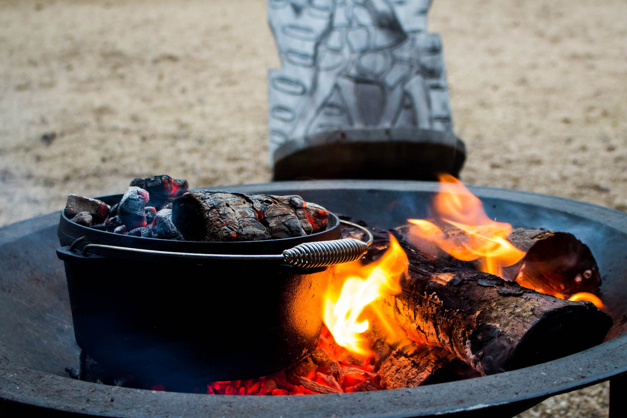 Dutch Oven, 8-piece set, cast iron