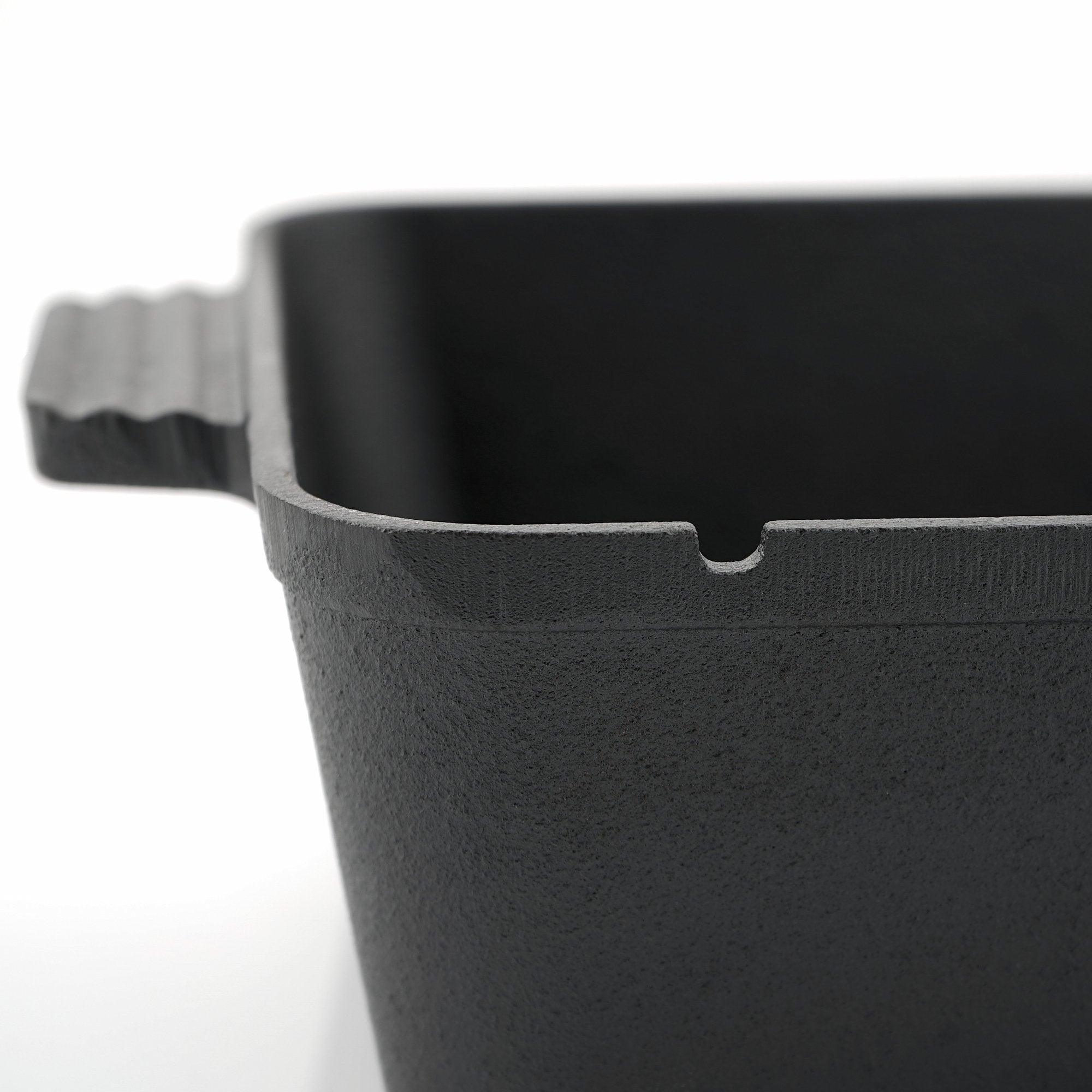 Dutch oven baking pot, 5.5 liters, cast iron