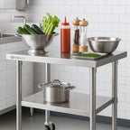 Table en acier inoxydable avec roulettes