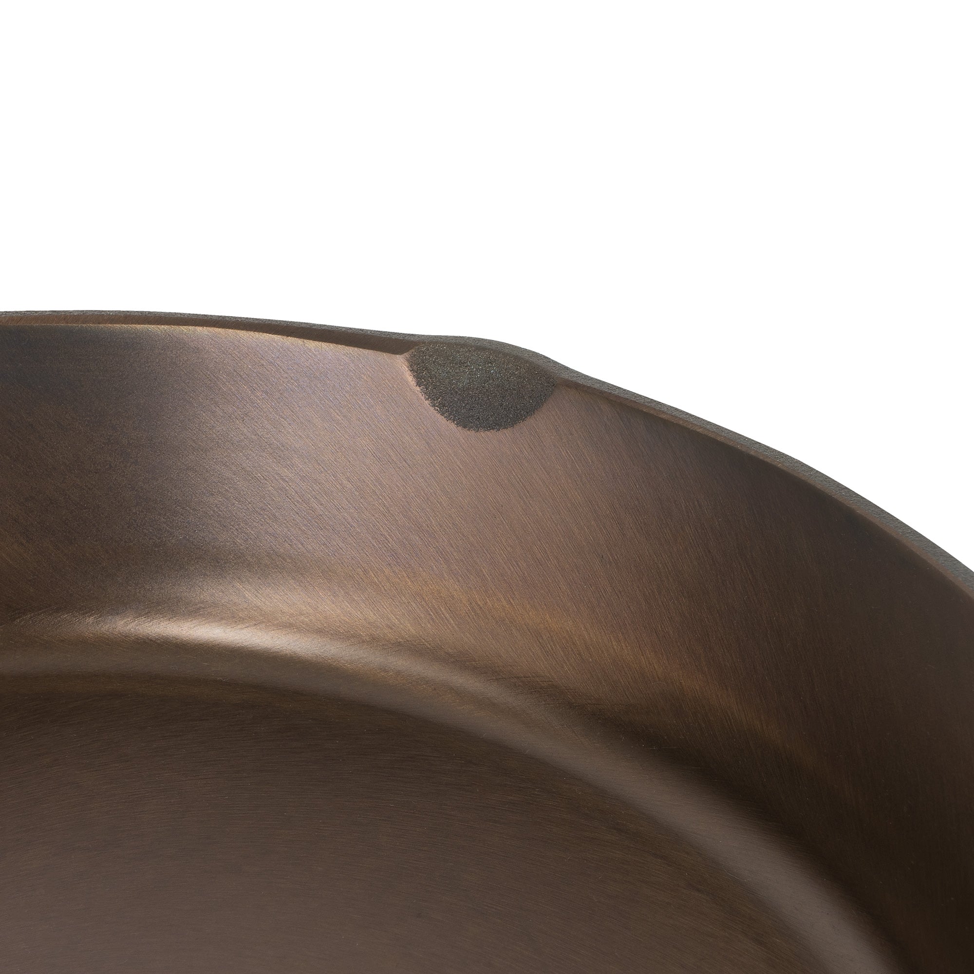 Cast iron pan, polished, with two spouts, including lid.