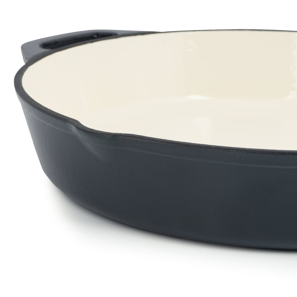 Cast iron pan, enamelled, Ø 29.5 cm, two spouts, including lid