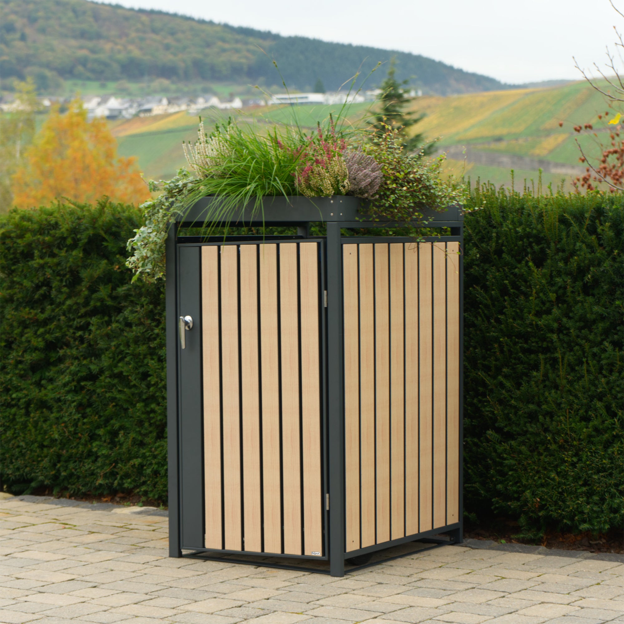 Mülltonnenbox, Anthrazit RAL 7016, Tür in Holzoptik (Buche), inkl. Pflanzdach