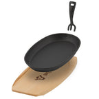 Plat de service, 27 x 18 cm, en fonte, avec planche en bois.