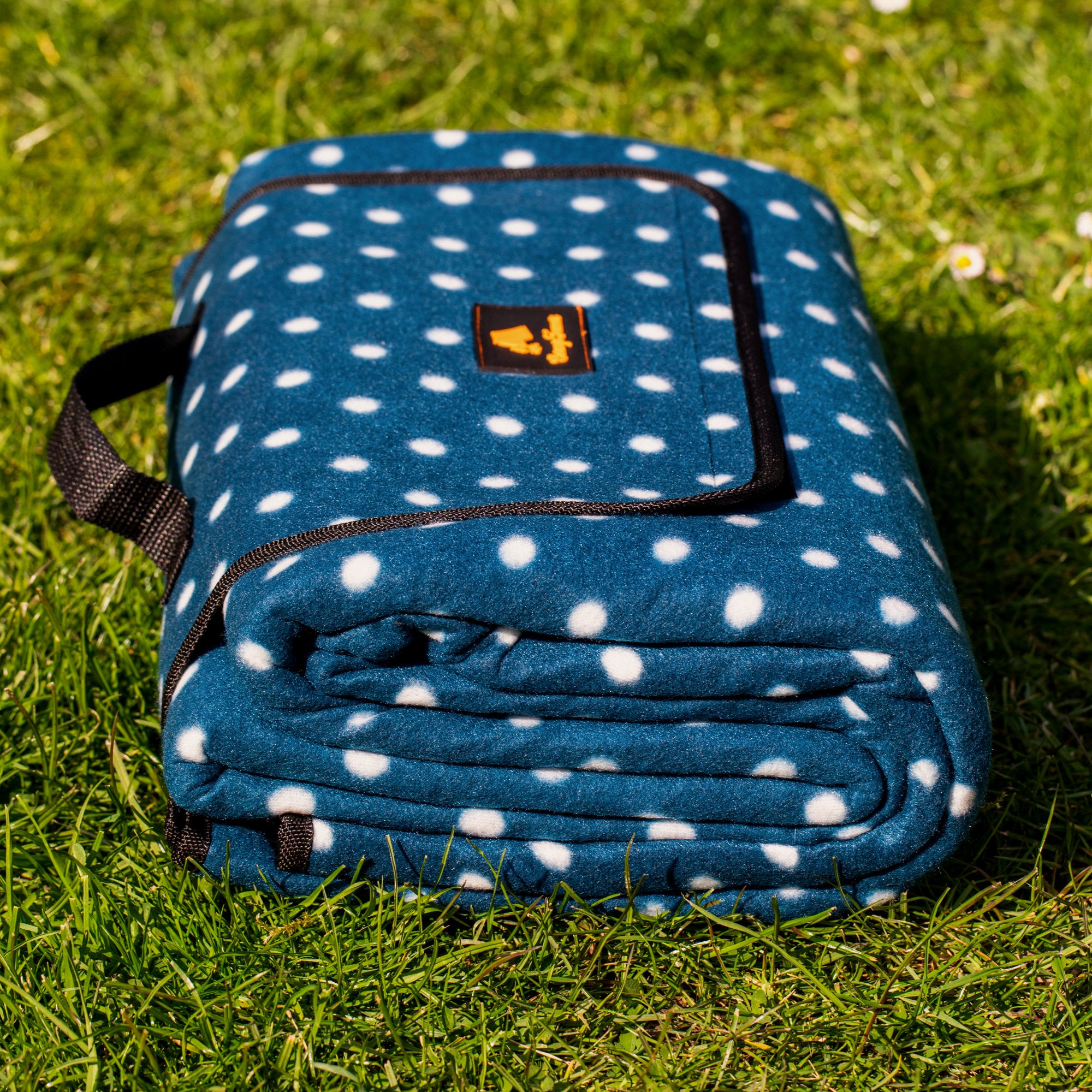 Picnic blanket, 200x200 cm, water-repellent
