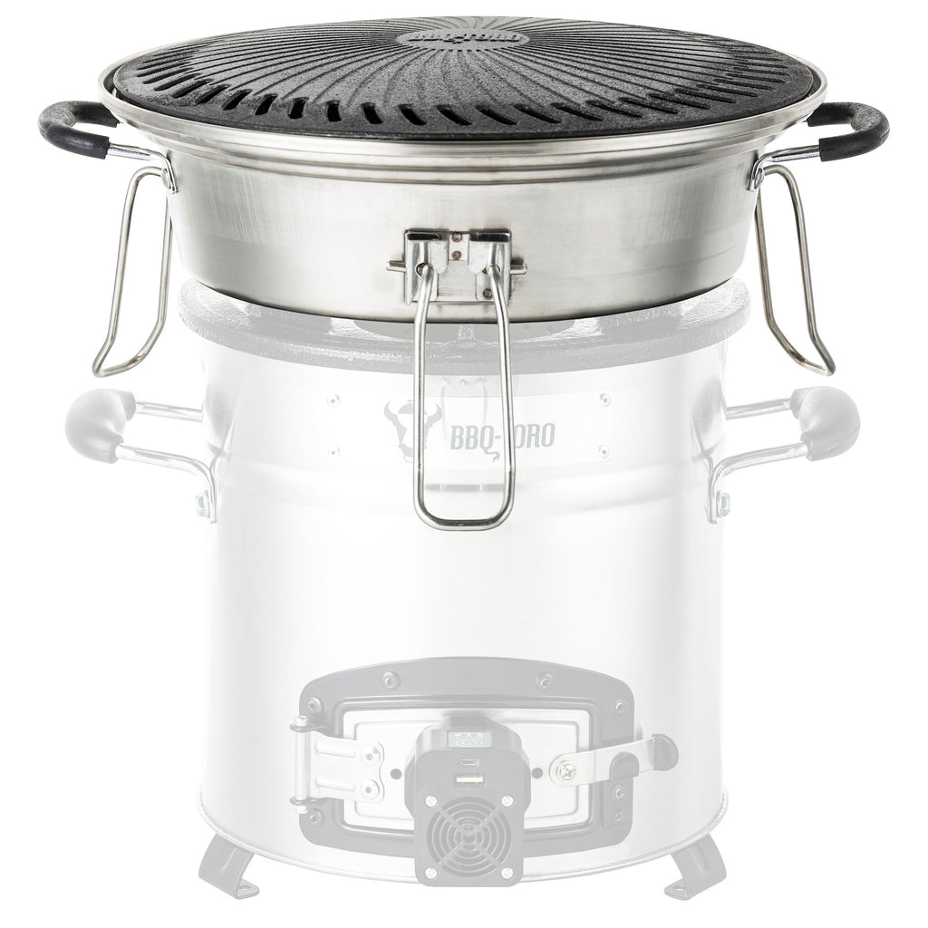 Ensemble de grilles pour poêle à fusée, comprenant une plaque de cuisson en fonte, une grille de cuisson, un bac de récupération des graisses et un lève-gril.