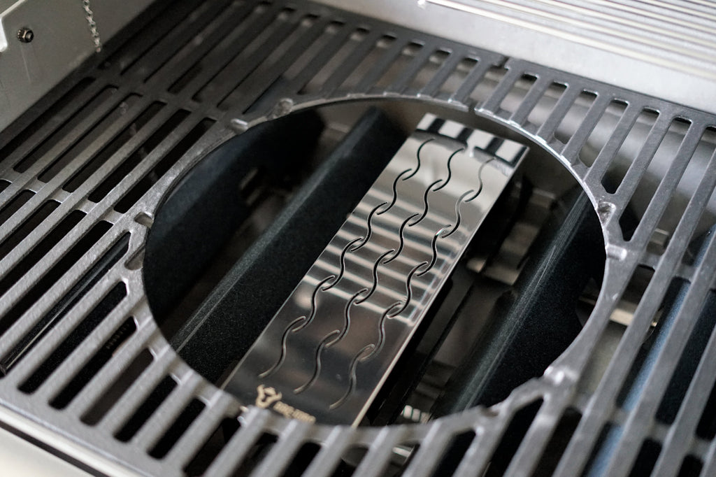 "Triangle" smoker box for grill, stainless steel