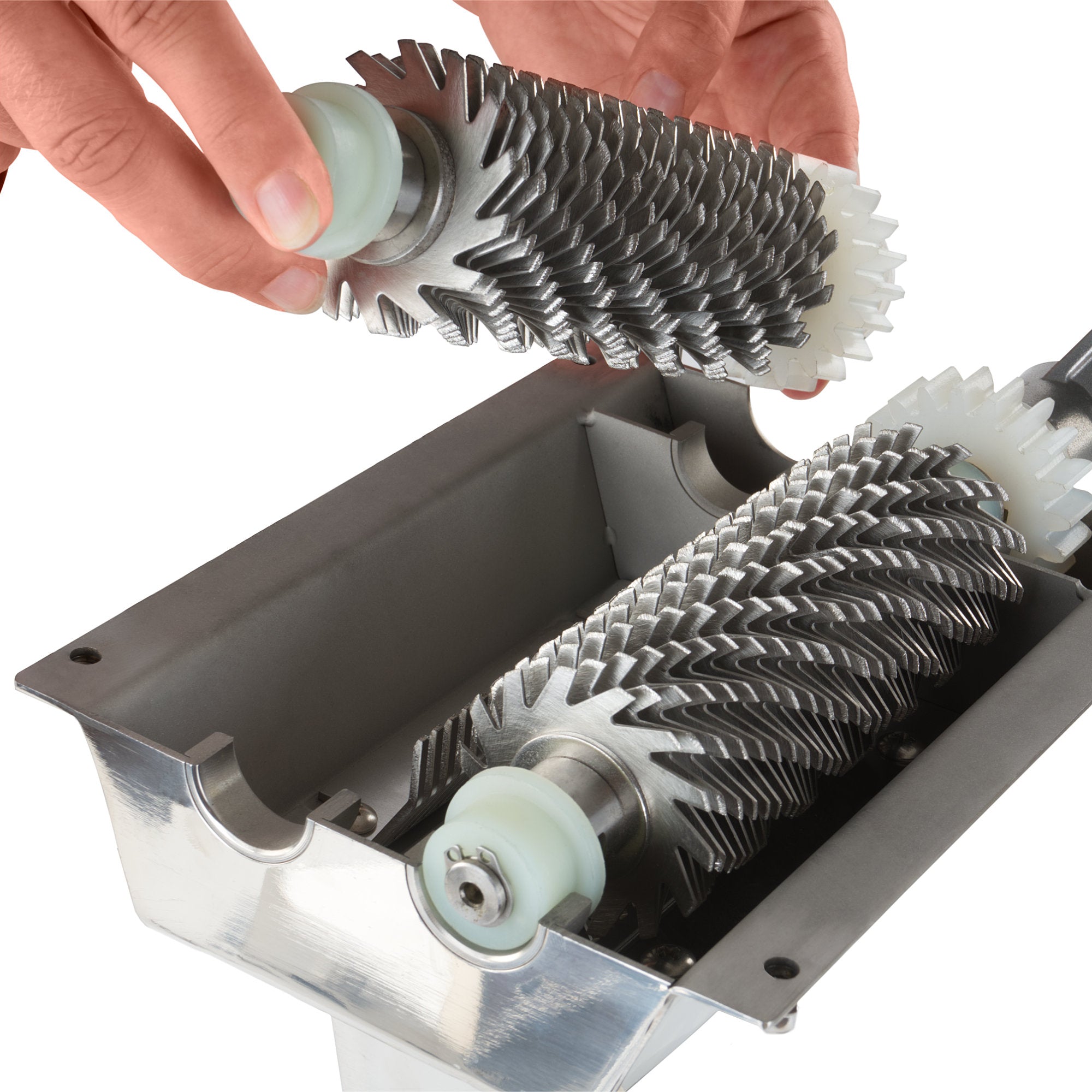 Steaker, en acier inoxydable, comprenant une manivelle et un attendrisseur de viande (54 lames)