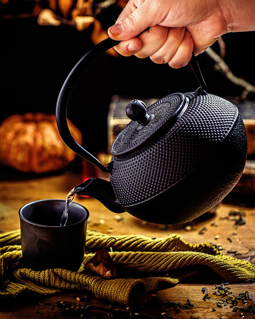 Théière de style asiatique, 1,2 litre, en fonte, avec filtre en acier inoxydable.